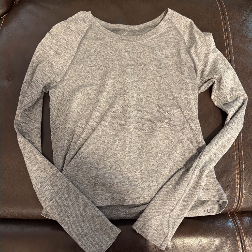 Lululemon Swifty Tech Long Sleeve In Gray Size 10